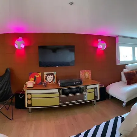 - Abella Box, Location Adulte Otel Saint-Étienne-au-Mont