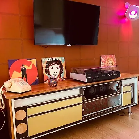 - Abella Box, Location Adulte Otel *