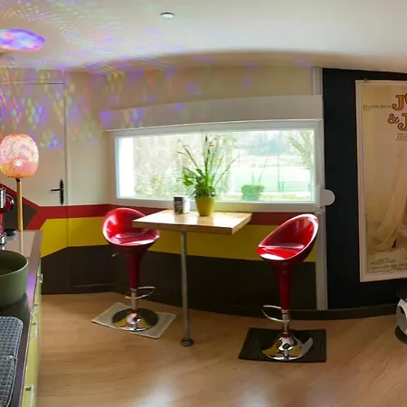 - Abella Box, Location Adulte Hotel Saint-Etienne-au-Mont